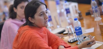 Zahra Nooreen - struggles to convincing society
